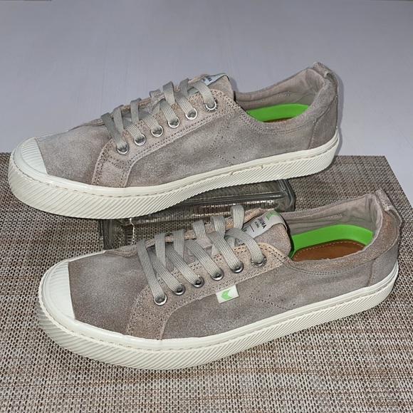Cariuma OCA Low Brazilian suede sneaker. Men's 10. Excellent condition. Stylish! - Picture 5 of 14